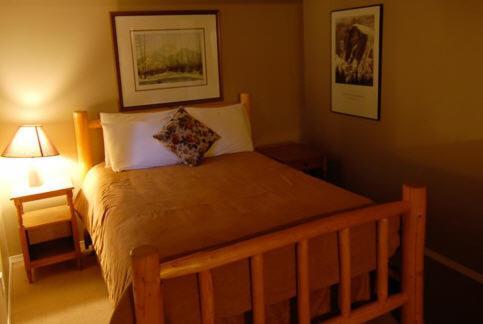 פילד Charlie'S Guesthouse חדר תמונה